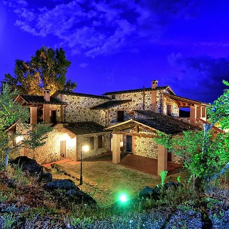 Lägenhet Sleeps 2 Pool Wifi Otricoli